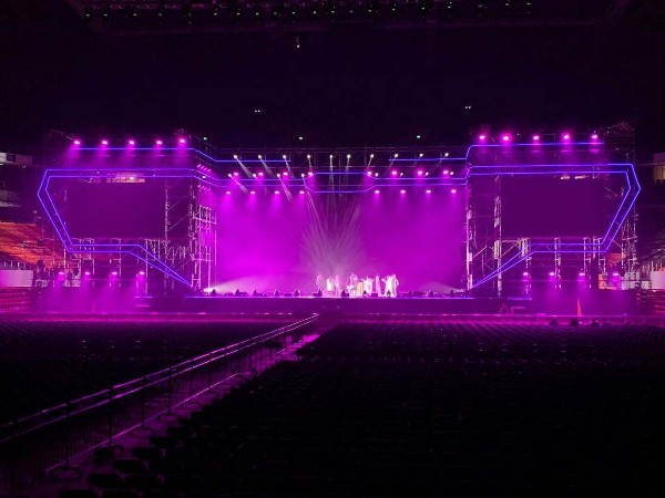 寧波專業演出燈光租賃舞臺搭建服務公司推薦給您